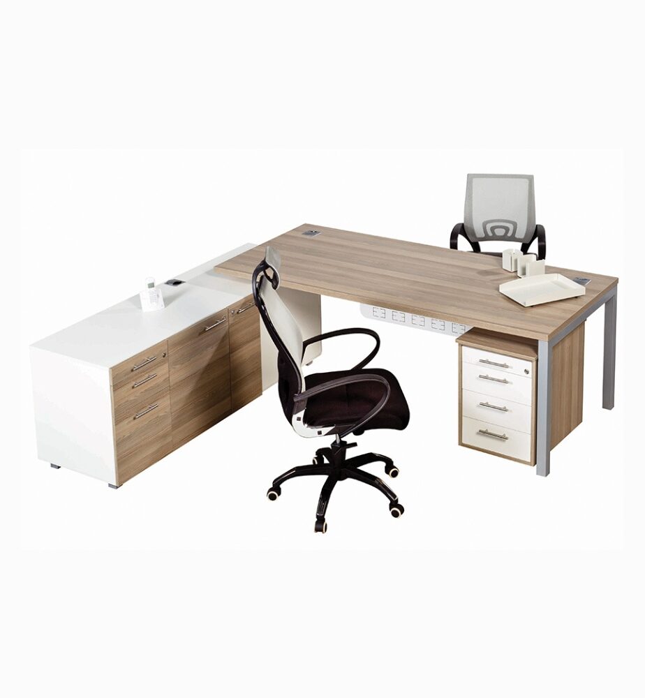 Euro 50 Managerial Desk